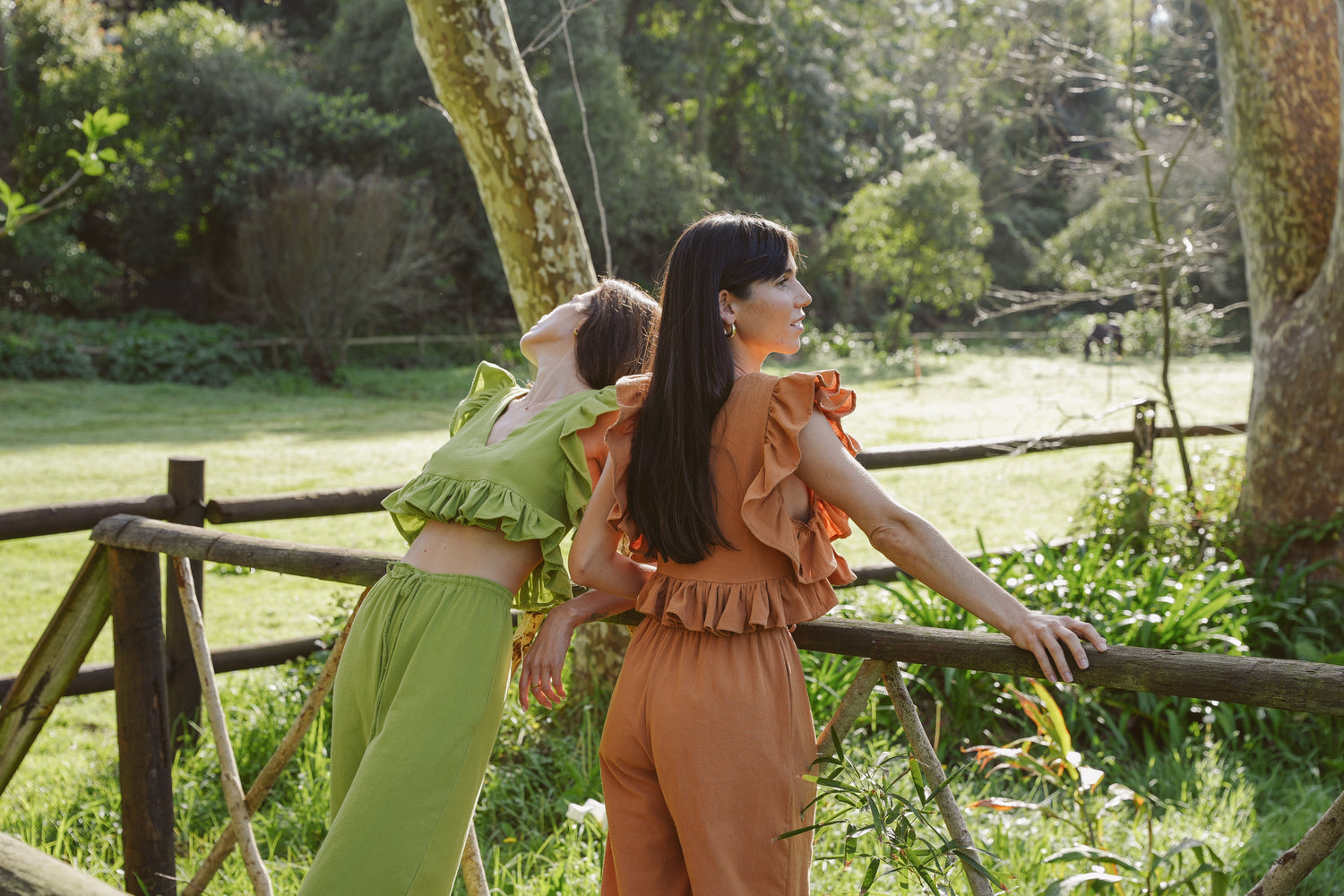 Model lounging in Museā T-Shirt